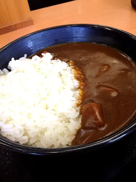 Snapdishの料理写真:吉野家 旨辛カレー 並盛|Yasufumi Fujikawaさん