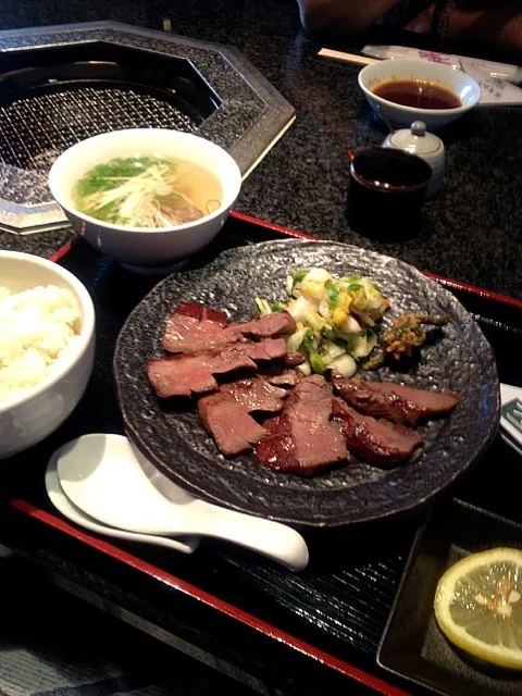 佐藤の牛たん〈極〉定食（＾∇＾）|しーさん