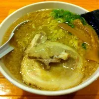 濃厚醤油ラーメン|happysarongさん