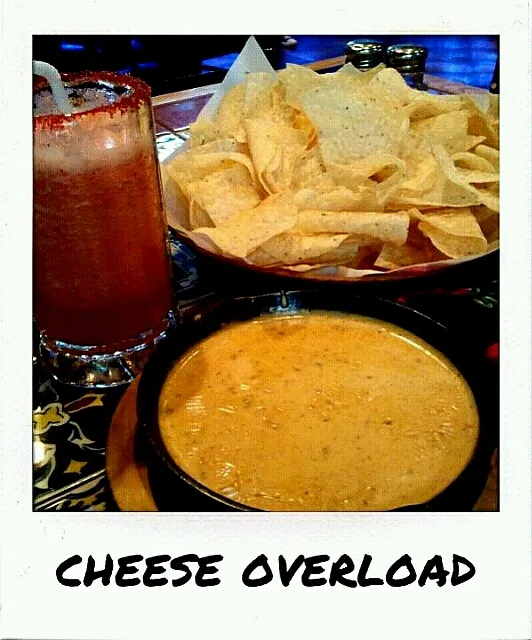 Snapdishの料理写真:Skillet Queso & Margarita by Chilli's|JeiFerさん