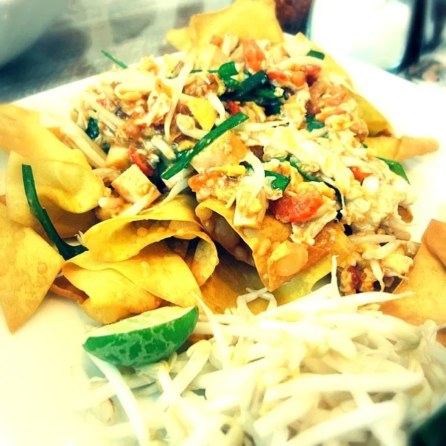 Crispy Dumpling Padthai|Love Eatさん