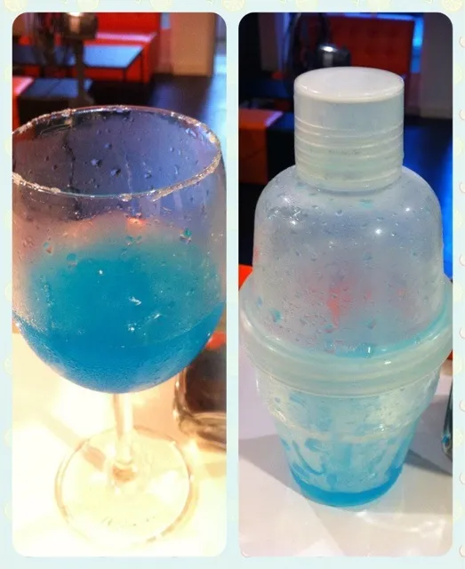 Snapdishの料理写真:Vodka Blue Lemon 🍸|Toa Nakaratさん