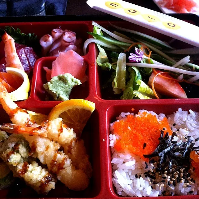 Today's lunch : Sashimi bento box|Nanaさん