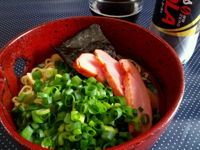 ある日のひとりde正麺・醤油味|まにまぁるさん