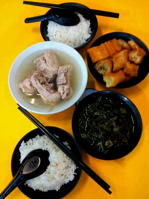 Singapore style bak ku teh.|Ellison C.さん