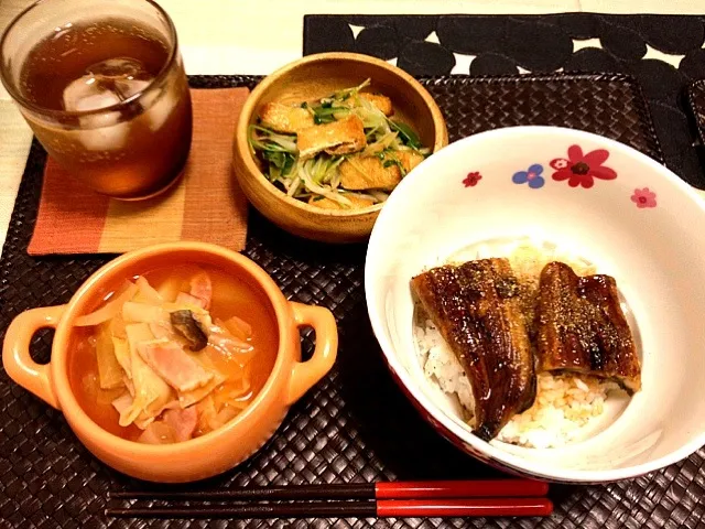 うな丼、トマトスープ、豆苗ともやしとカリカリ油揚げゆずポン和え|ひかりさん