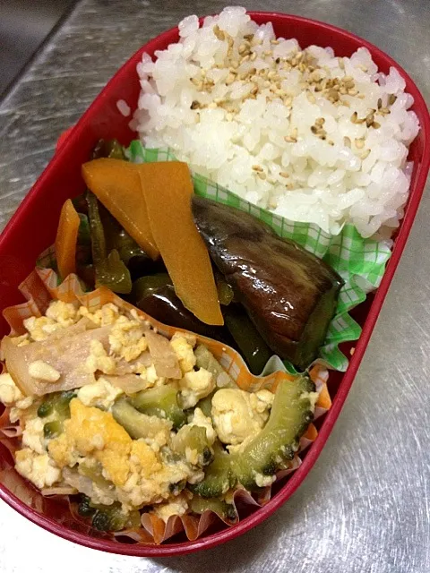 日曜出勤のお弁当～  ゴーヤチャンプルーと野菜の揚げ浸し|maechikaさん