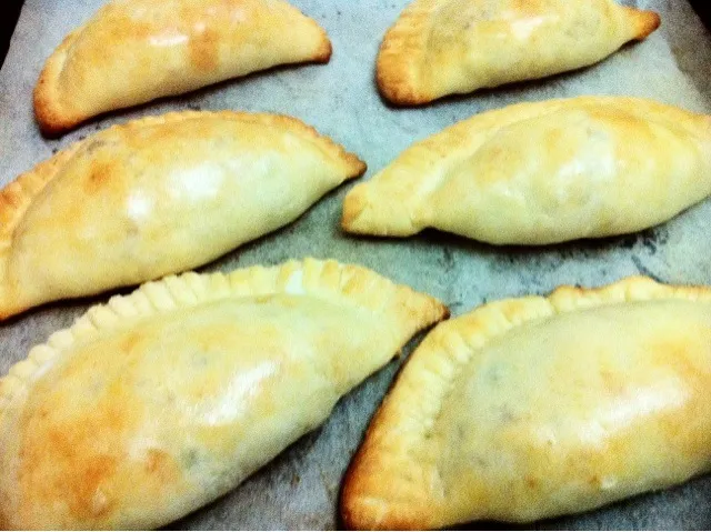 Snapdishの料理写真:Baked Empanadas|caren memanさん