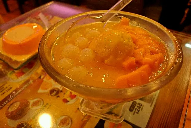 Mango Desserts @ 许留山|genさん