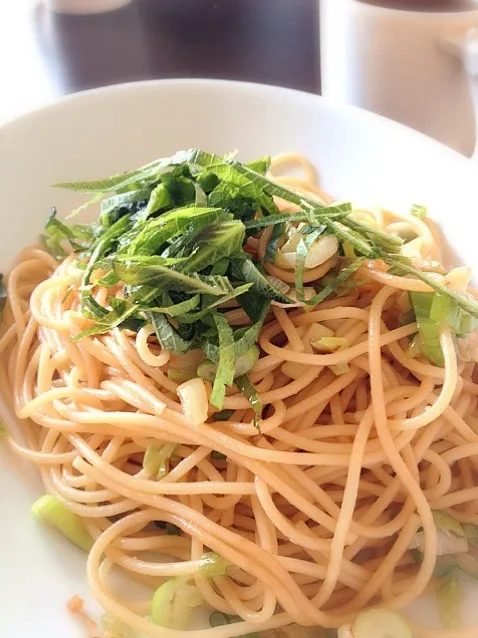 夏バテ防止ねぎパスタ青じそのせ|chobicmさん