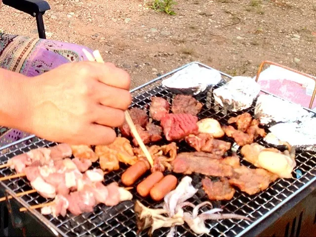 家族でBBQ(∮'v`*∞p)q.+|kysbooさん