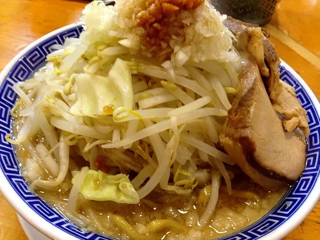 ラーメン小豚 硬め 濃いめ ニンニク少し|tecklさん