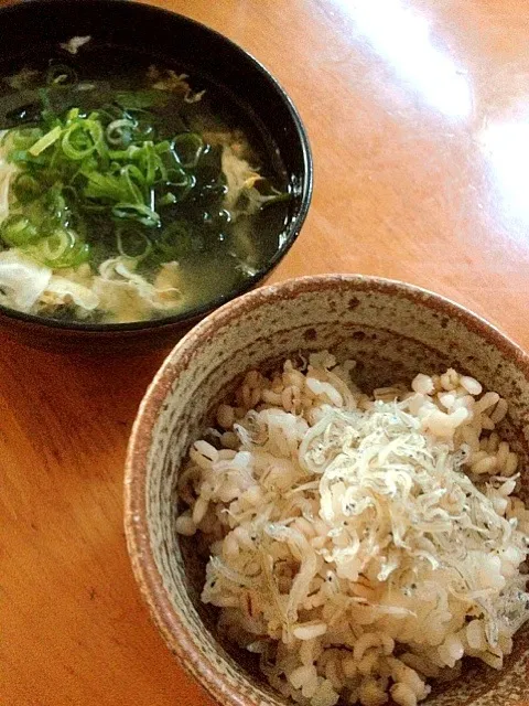 おはようございます(*^^*) 朝御飯食べるよ😊|りんさん