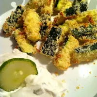 Snapdishの料理写真:Baked Zucchini Sticks with Tzatziki Sauce|Evaさん