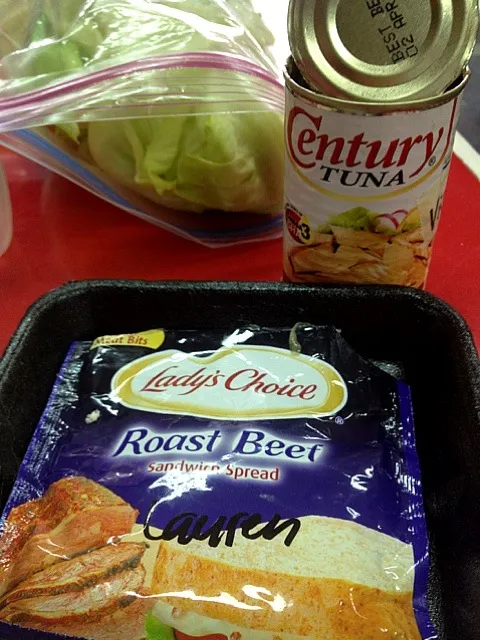 lettuce, tuna, and roasted beef spread|ken miyahiraさん