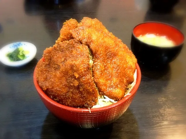 ヒレカツ丼|りらっくまさん