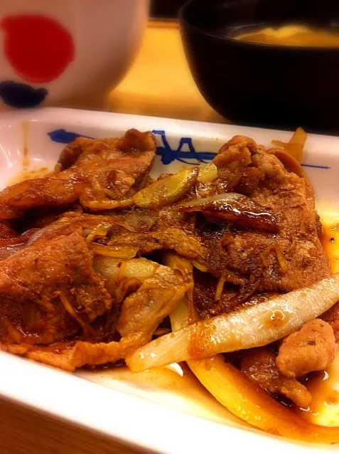 松屋で豚生姜焼き定食いただきます。暑くてぐったり、胃もびっくり。|abe yoshiroさん