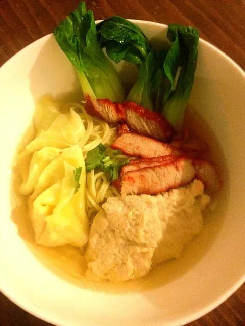 บะหมี่เกี้ยวหมูแดง|dadabeautifulさん