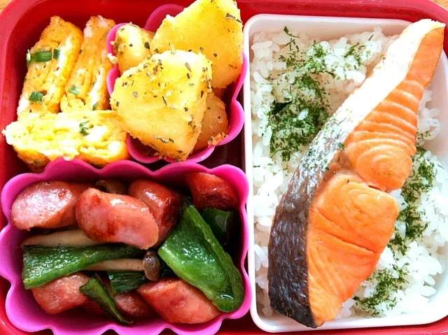 Snapdishの料理写真:鮭弁当|もえさん