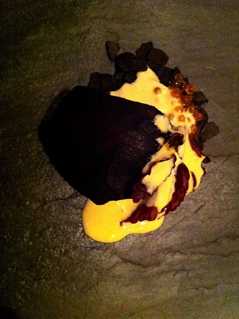 Snapdishの料理写真:beet, toasted bread, hibiscus, & sea urchin emulsion|michael nassarさん