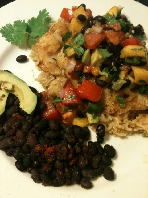 mango salsa over cod and rice|elishaさん