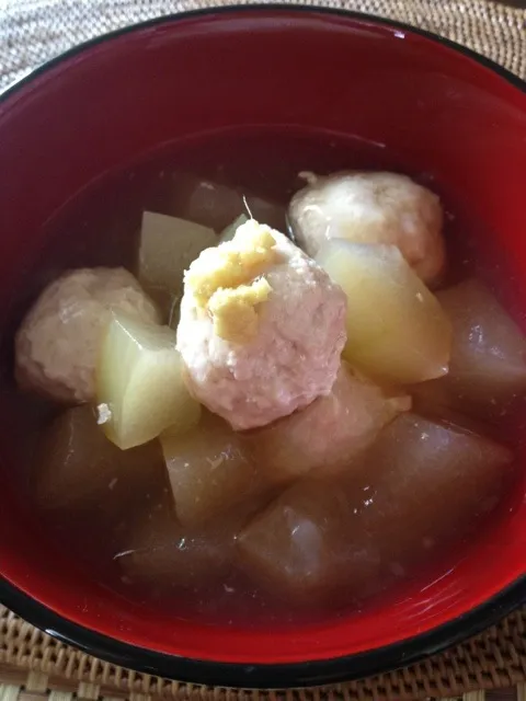 冬瓜と鶏団子の煮物|ひろこさん