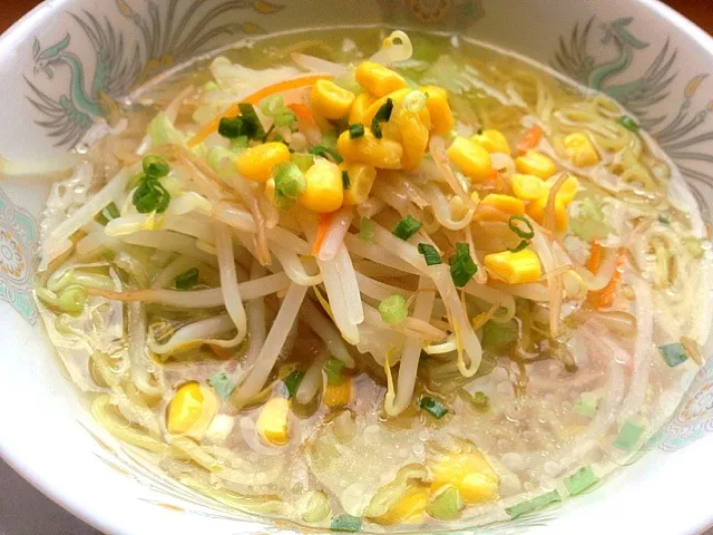 野菜たっぷり塩ラーメン|ぬぬ。さん