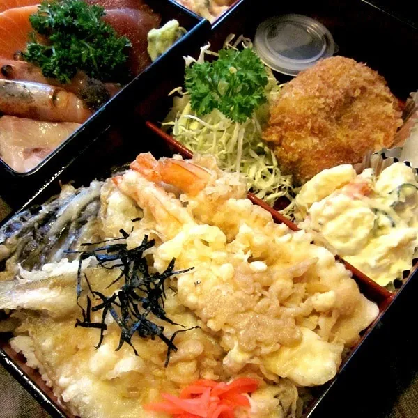 Snapdishの料理写真:天丼弁当|Keiさん