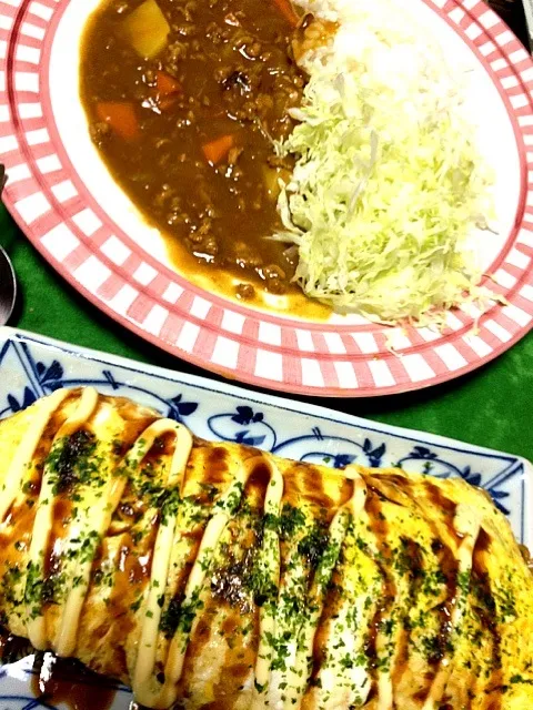 #夕飯 カレーライス(キャベツのせ)、オム焼きそば。白米とカレーをおかわりした|ms903さん