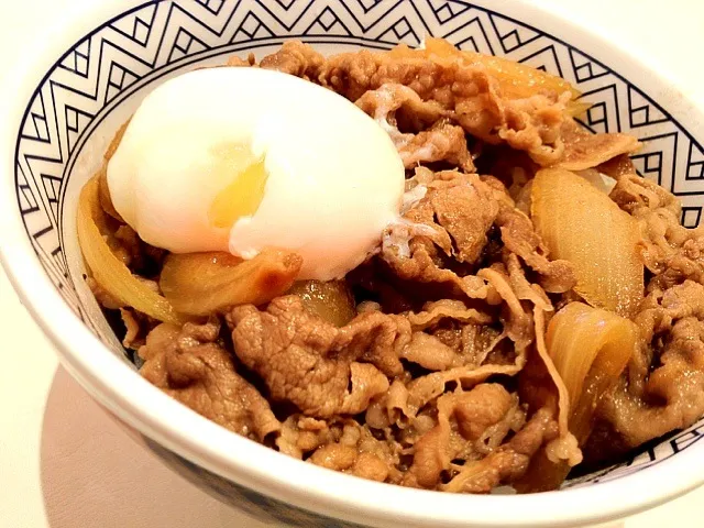 Tamago beef bowl|Nicholas Tayさん