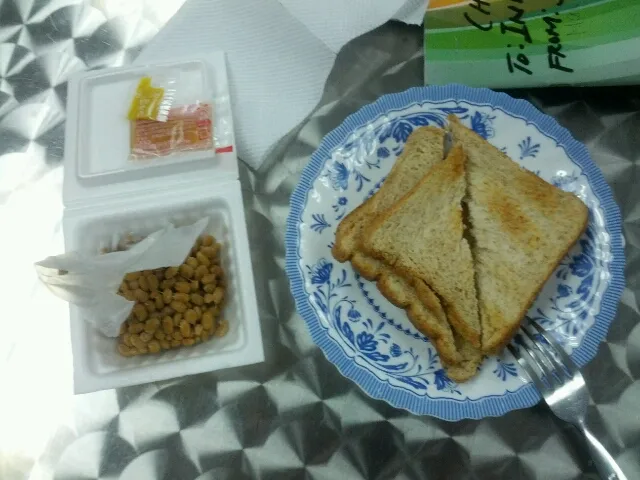 natto toast|brさん