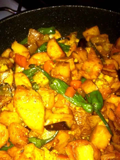 curried asian ratatoue!|M Henry Ahearnさん