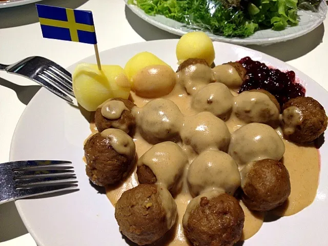 meatball @ IKEA (มาอิเกียก็จริง แต่มากินข้าว ✨✨)|Tunaさん