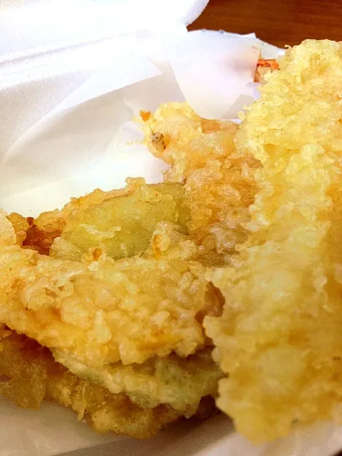 assorted tempura|helen kamさん