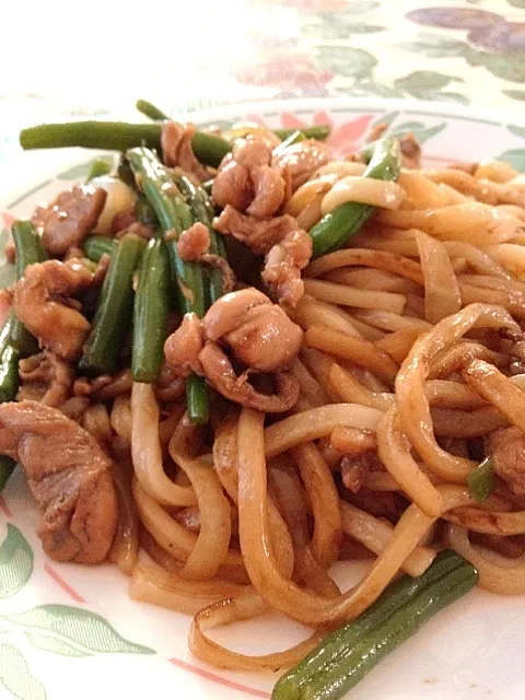 teriyaki chicken fried udon|helen kamさん