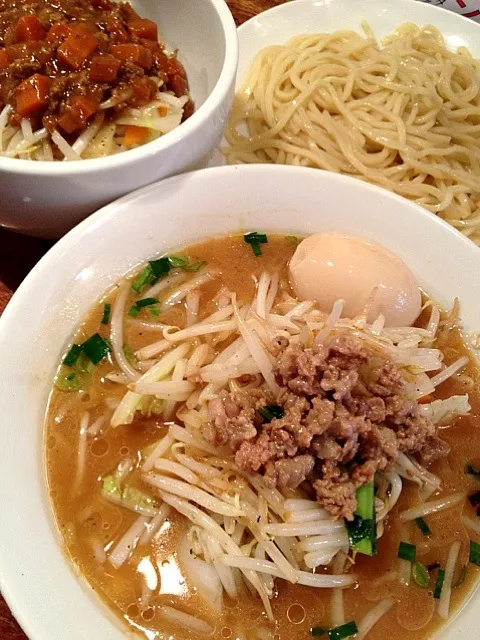 野菜つけ麺（麺半分＋味玉）に、肉あんご飯。 #昼ごはん #昼飯|Takashi H.さん