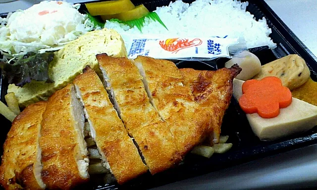 Snapdishの料理写真:チキン南蛮弁当|ツネットさん