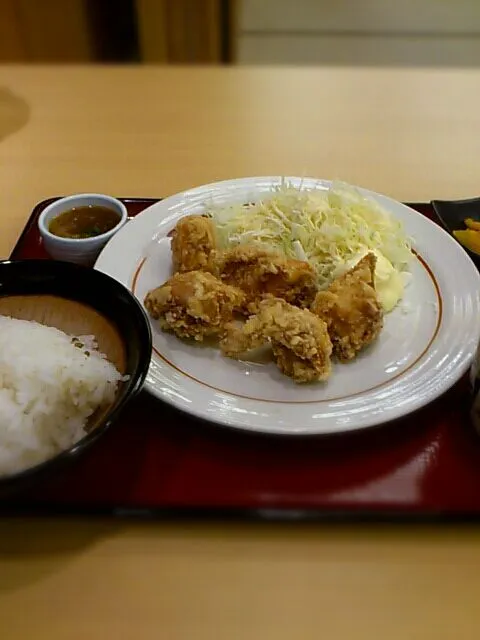 からあげ食べ放題定食|おっちぃさん