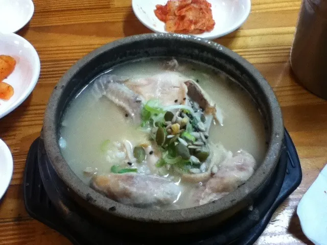 Snapdishの料理写真:☆ 参鶏湯 (삼계당) ☆|cho_co_coさん