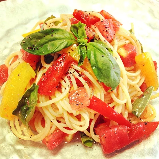 バジルとトマトのバルサミコ冷製パスタ|🍎ゆかりんご🍎さん