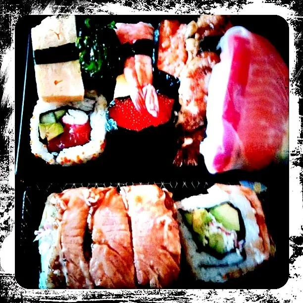 lunch SUSHI😊 yummm👌👍|WHATYOUSEEISWHATYOUGET💋😜さん