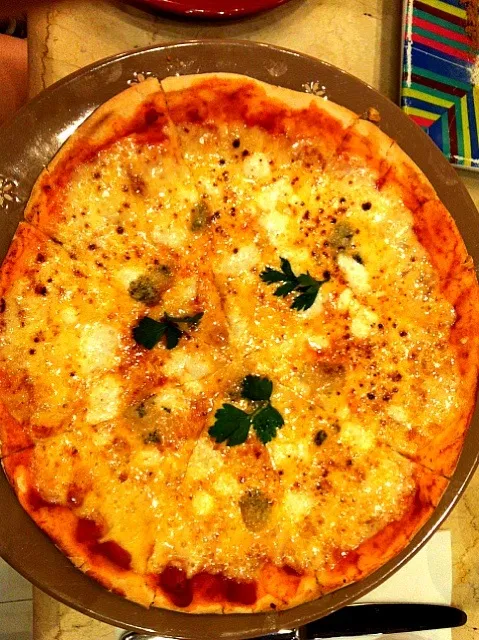 Four Cheese Pizza|La Laineさん