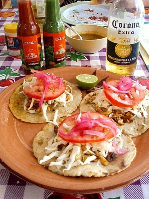 Fish Tacos, Isla Mujeres, Mexico|Luci Zoeさん