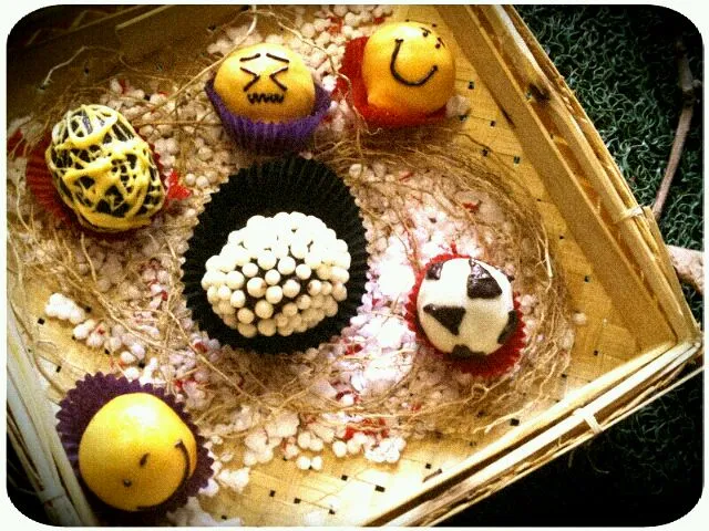 Emoticon cake pops|Martinah Baileysさん