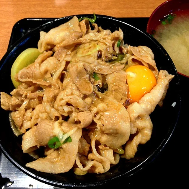 すたみな丼|ようどんさん