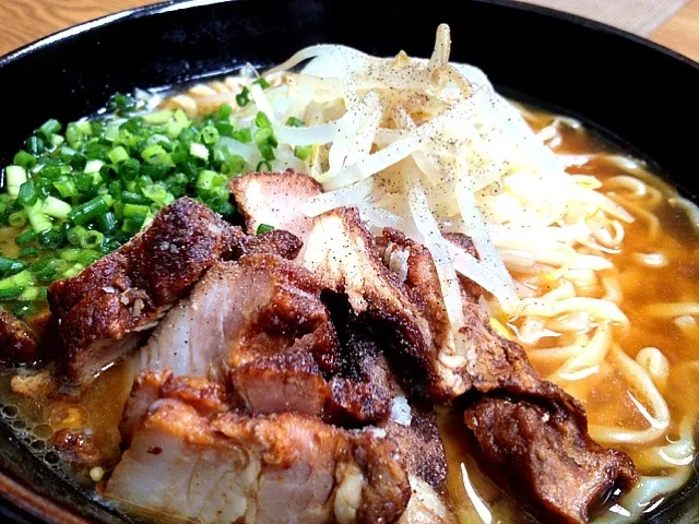 今日の昼は自宅で味噌ラーメン！|koji toyodaさん