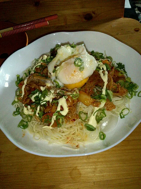 豚キムチそうめん たまごのせ|みなさん