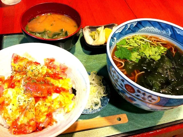 わかめ蕎麦＆トマト玉子丼|きむらゆりかさん