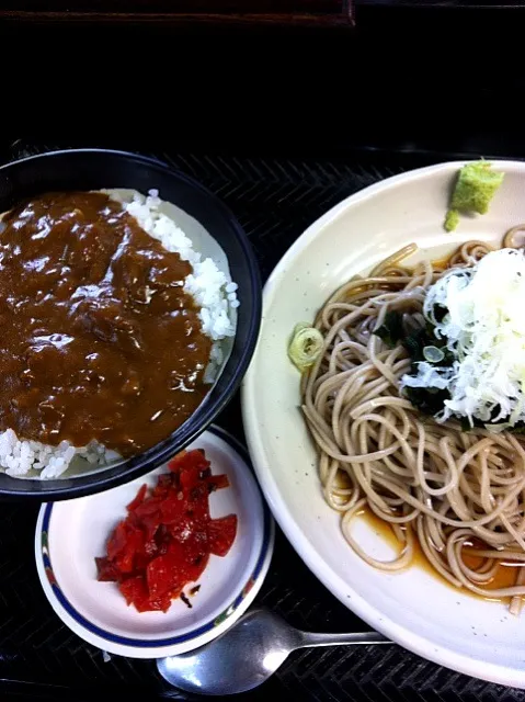 カレー丼とぶっかけそば|yamazatさん