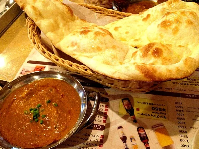 Snapdishの料理写真:マトンカレー＆ナン|オチャッピーさん